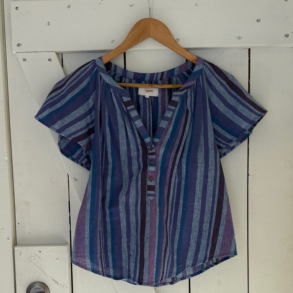 XiRENA Blue and Purple Striped Blouse